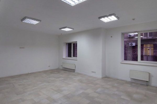 Lazarenko Street. Offices of various sizes to rent.