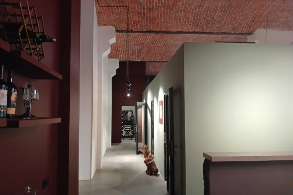 Rent a renovated office on Promyslova Street